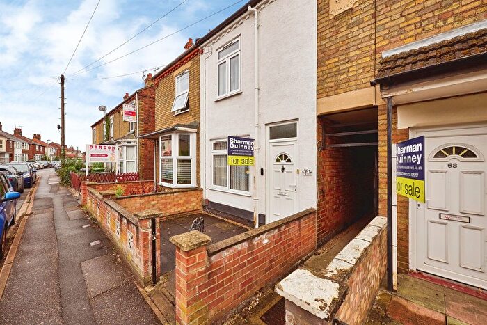 2 Bedroom Terraced House For Sale In Churchfield Road, Peterborough, PE4