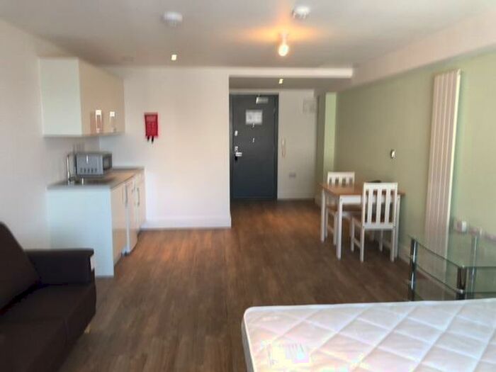 Studio To Rent In Cardinal Court, Oldham, Greater Manchester, OL1
