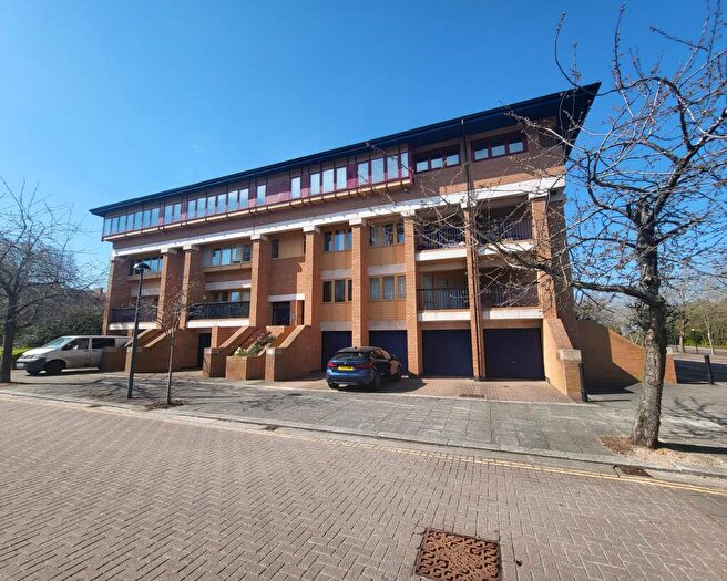 1 Bedroom Apartment For Sale In Eaton Mews North Fourteenth Street, Milton Keynes, MK9