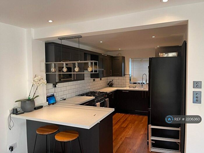 4 Bedroom Terraced House To Rent In New Road, Bampton, OX18