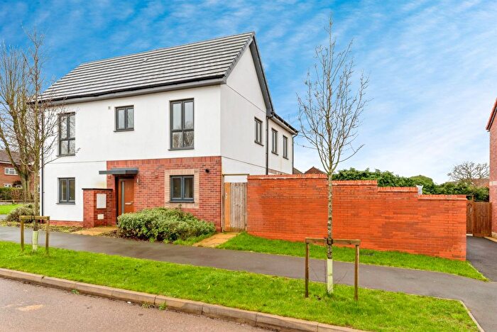 2 Bedroom Semi Detached House For Sale In Whinbush Drive, Grantham, NG31