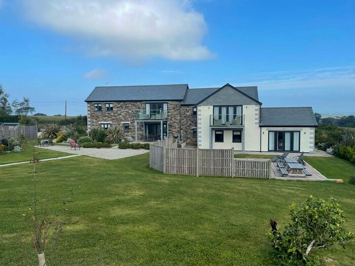 6 Bedroom Farmhouse For Sale In St. Issey, Wadebridge, PL27