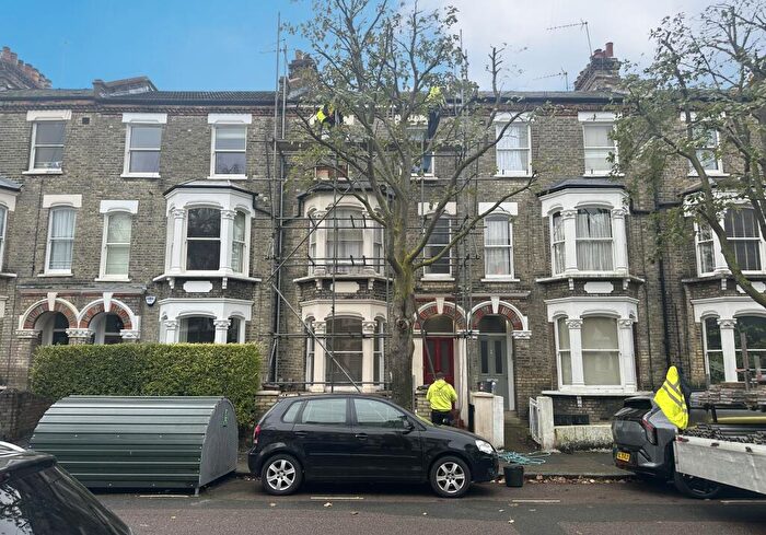 8 Bedroom Terraced House For Sale In Bardolph Road, Islington, London, N7