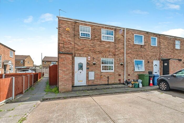 2 Bedroom End Terrace House For Sale In Pageant Close, Tilbury, Essex, RM18
