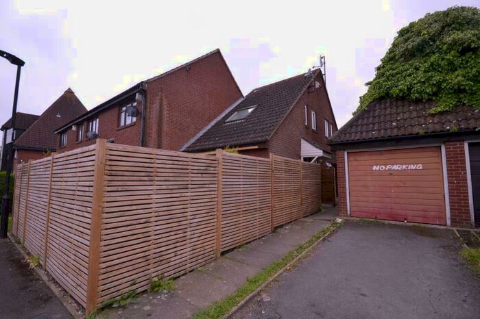 1 Bedroom Terraced House To Rent In Truesdale Road, Beckton, London, E6