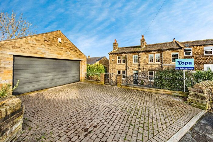 3 Bedroom Property For Sale In Lower Town End Road, Holmfirth, HD9