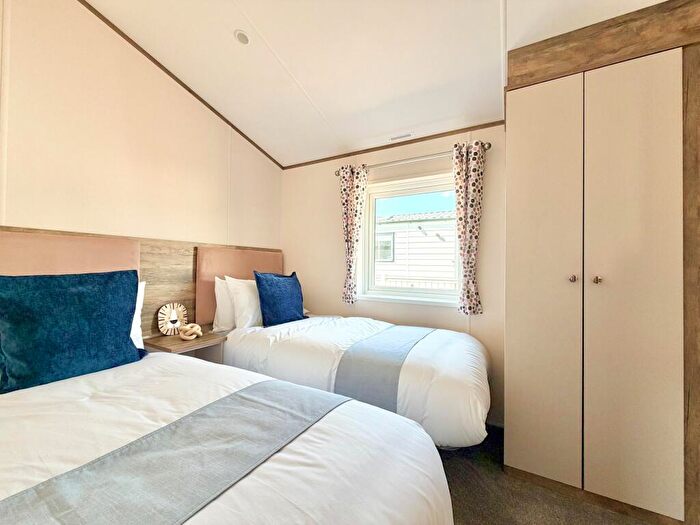 2 Bedroom Lodge For Sale In Willerby Malton Elite, Oaklands Holiday Park, Clacton-on-Sea, Essex, CO16