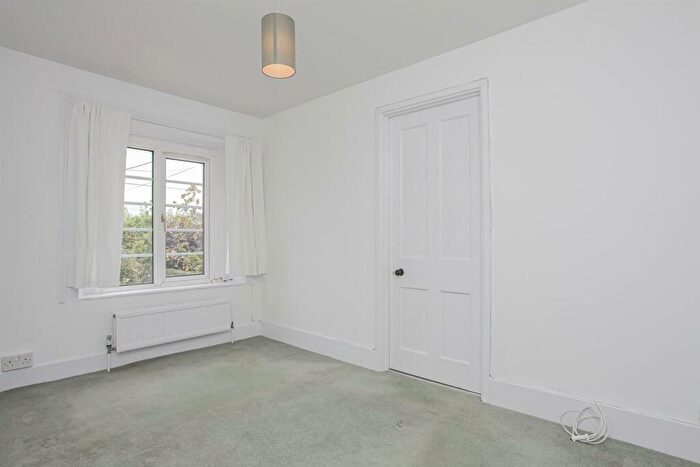 2 Bedroom Cottage To Rent In High Street, Kidlington, OX5