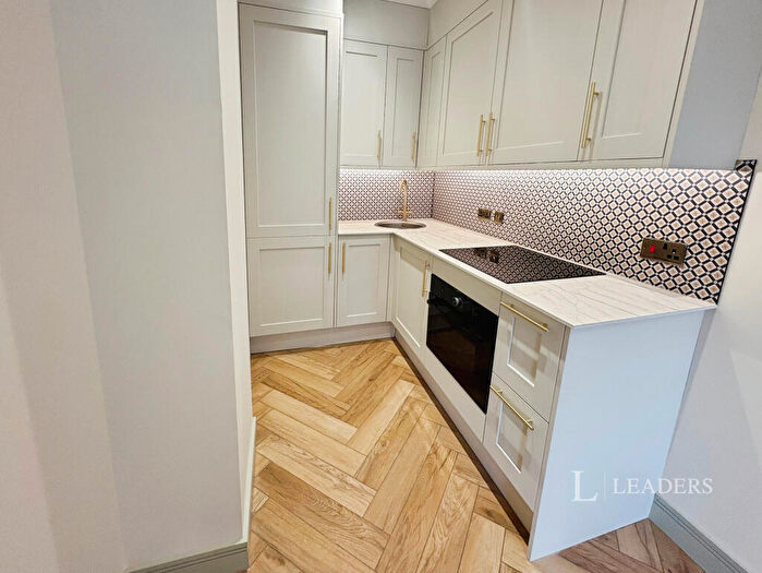 1 Bedroom Flat To Rent In Davigdor Road, BN3