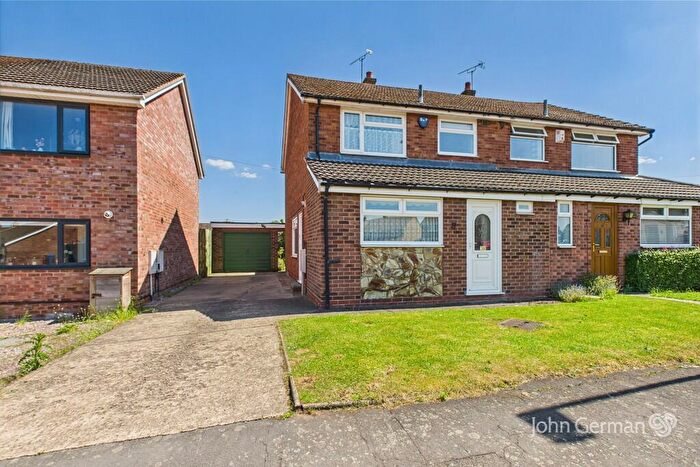 3 Bedroom Semi-Detached House For Sale In Walford Road, Rolleston-on-Dove, DE13