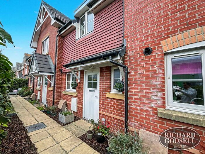 2 Bedroom Terraced House For Sale In Mudeford Christchurch, BH23