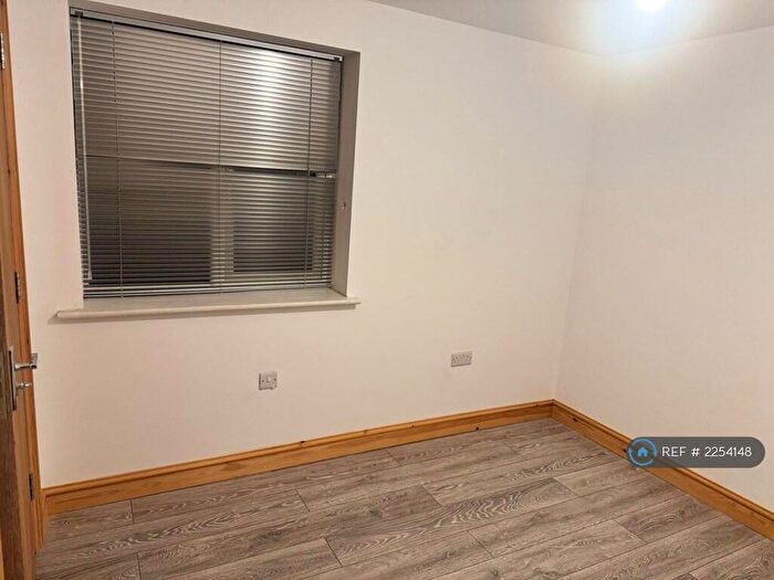 1 Bedroom Flat To Rent In Hill Lane, Southampton, SO15