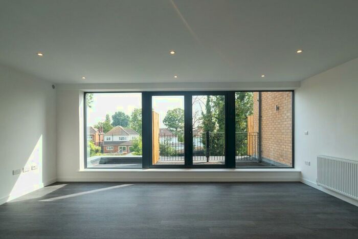 2 Bedroom Apartment To Rent In Forty Lane, Wembley, Middlesex, HA9