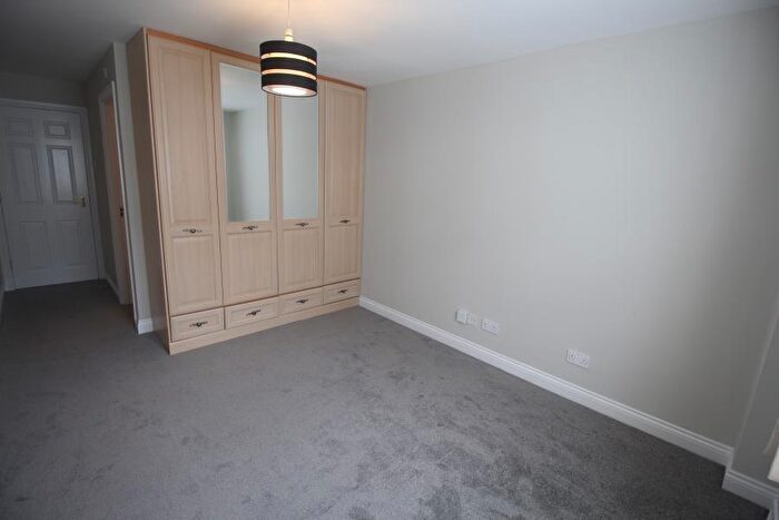 2 Bedroom Apartment To Rent In Woking, Surrey, GU21