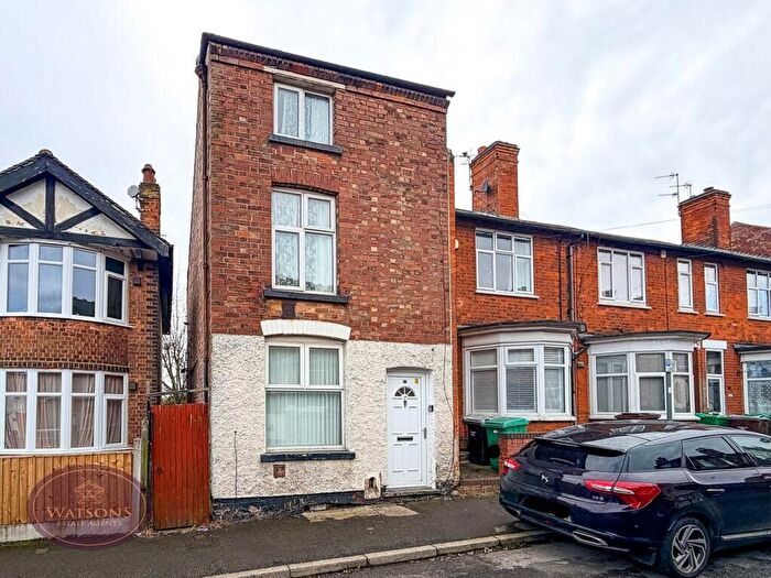 4 Bedroom End Of Terrace House For Sale In Corby Road, Nottingham, Nottinghamshire, NG3