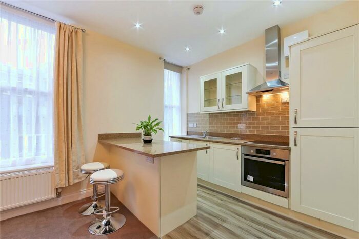 1 Bedroom Apartment To Rent In Leigh Road, London, N5