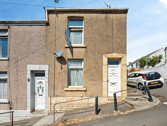 2 Bedroom End Of Terrace House For Sale In Morris Lane, Swansea, West Glamorgan, SA1