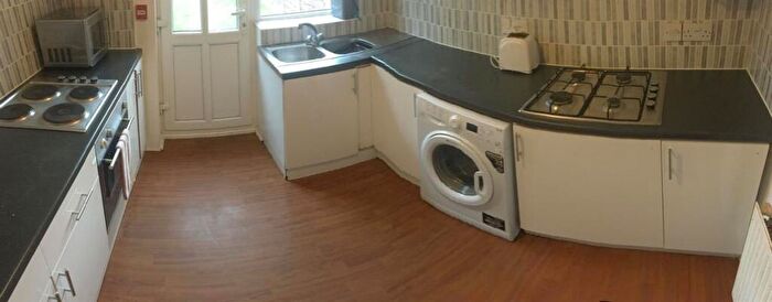 8 Bedroom House To Rent In Egerton Road, Manchester, M14