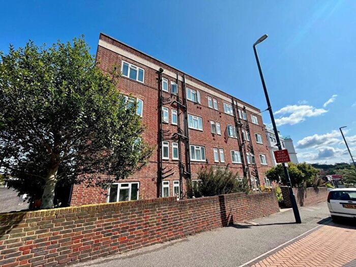 1 Bedroom Studio For Sale In Flat Edmondsham House, Terrace Road, Bournemouth, Dorset, BH2
