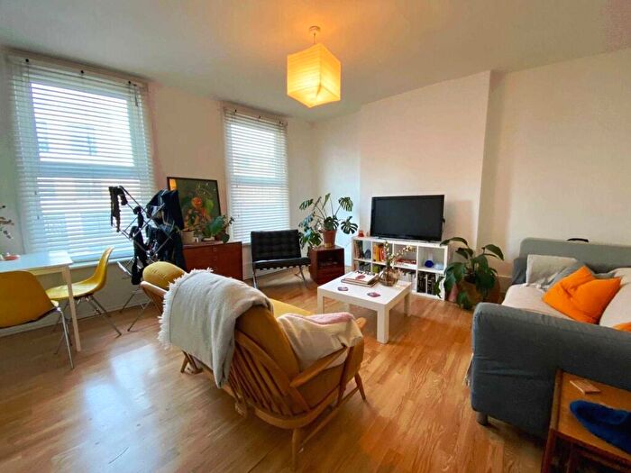 2 Bedroom Maisonette To Rent In Mare Street, Hackney, E9