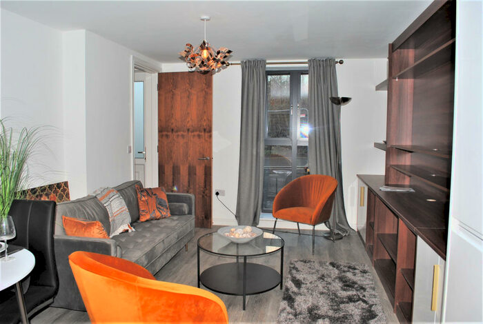 4 Bedroom Terraced House To Rent In Waterway Close Ridgefield Street, M35