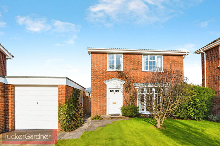 4 Bedroom House To Rent In Sterndale Close, Girton, CB3
