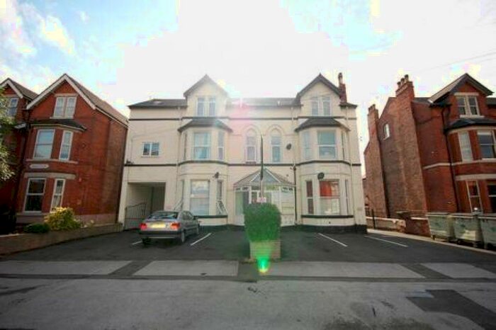 2 Bedroom Apartment To Rent In Bridgford Court, West Bridgford, NG2