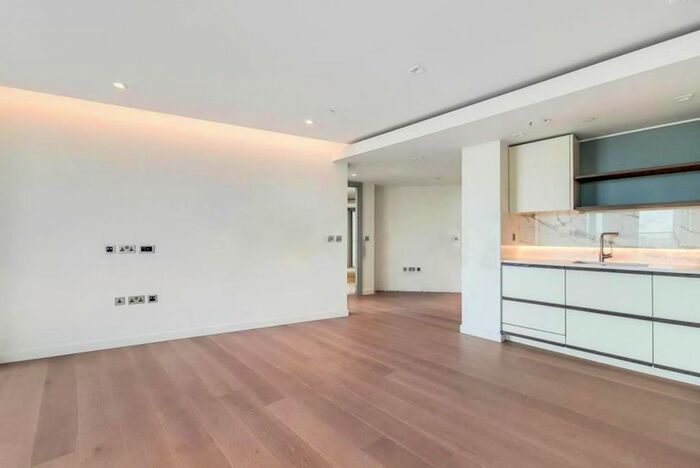 2 Bedroom Flat To Rent In Westmark Tower, Paddington, London, W2