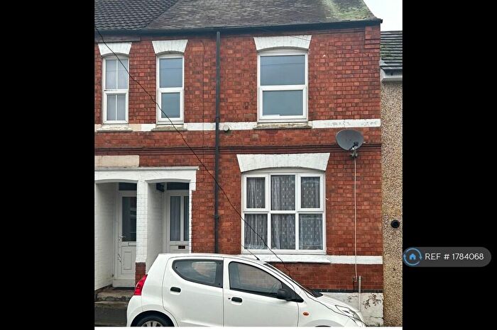 3 Bedroom Terraced House To Rent In Alfred Street, Kettering, NN16