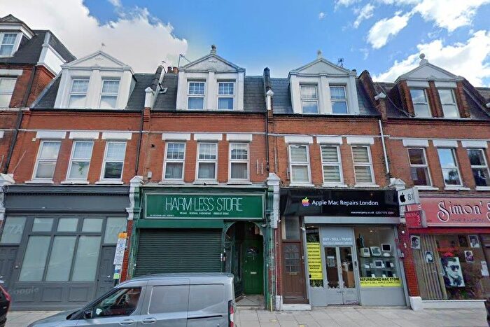 2 Bedroom Property To Rent In Tottenham Lane, London, N8