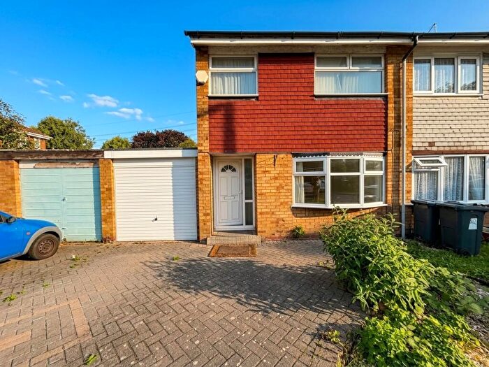 3 Bedroom House To Rent In Bosworth Drive, Birmingham., B36