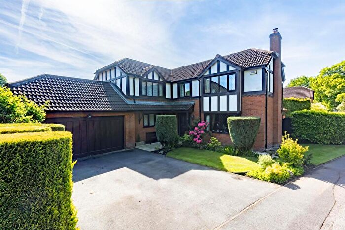 4 Bedroom Detached House For Sale In Beechfield Road, Leyland, PR25