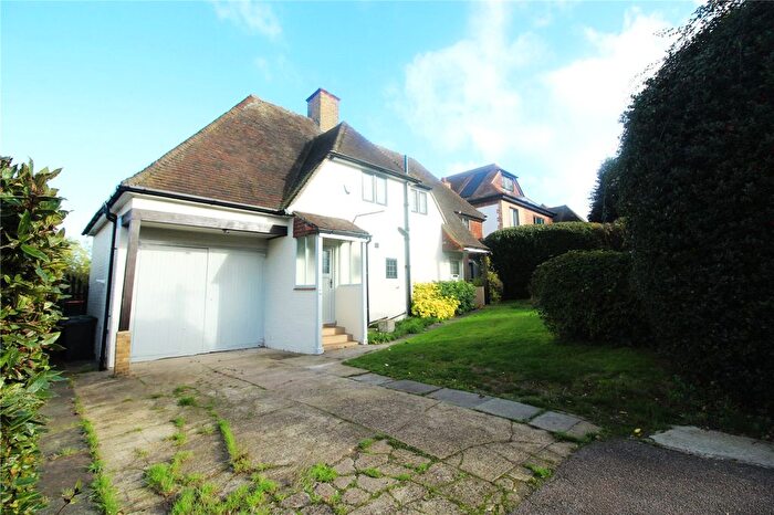 4 Bedroom Detached House To Rent In Hillside Drive, Gravesend, Kent, DA12