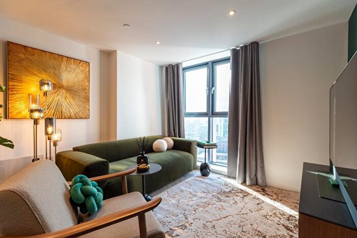 3 Bedroom Flat To Rent In Flat, Swan Street, Manchester, Greater Manchester, M4