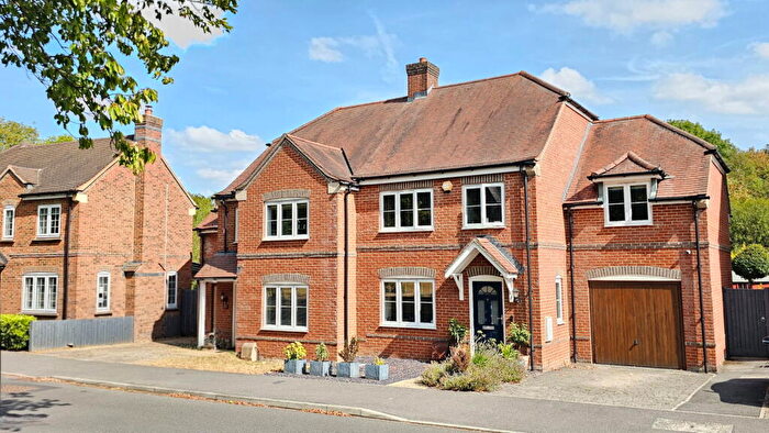 4 Bedroom Semi-Detached House For Sale In Capability Way, Greenham, Thatcham, RG19