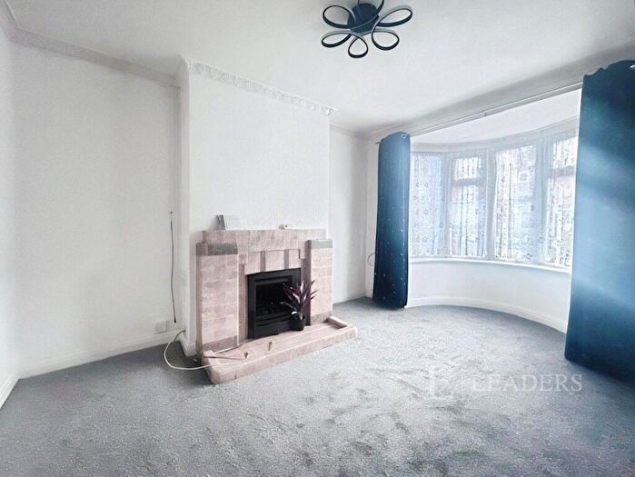 2 Bedroom Bungalow To Rent In Nimmings Road, Halesowen, West Midlands, B62