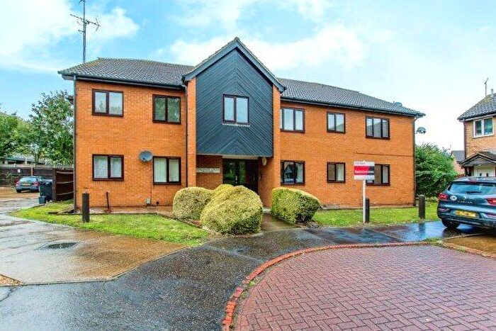 2 Bedroom Flat To Rent In Stagshaw Drive, Peterborough, PE2