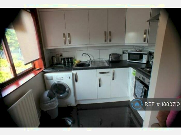 1 Bedroom Flat To Rent In Southdale Drive, Nottinghamshire, NG4