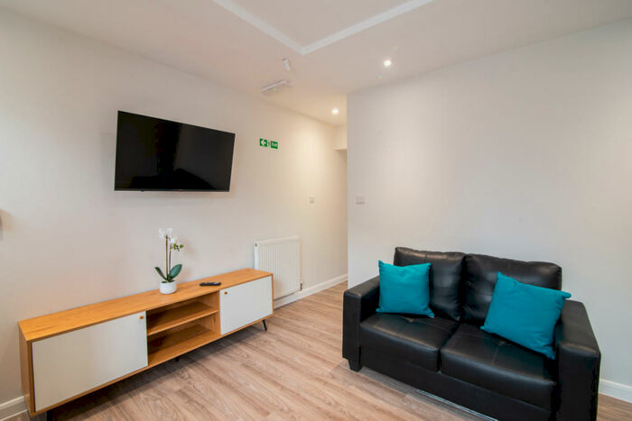 4 Bedroom Terraced House To Rent In Cauldon Road, Stoke, ST4