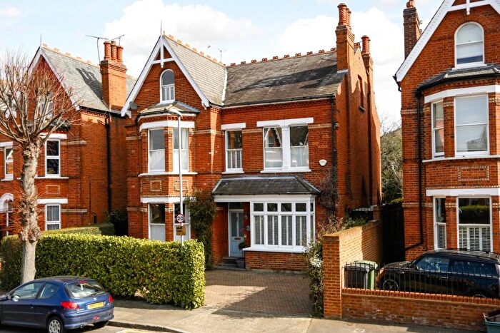 6 Bedroom Detached House To Rent In Brunswick Road, Kingston Upon Thames, KT2