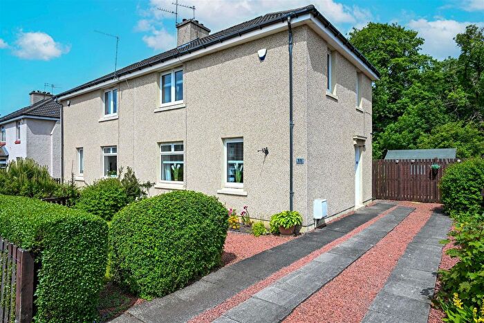 3 Bedroom Semi-Detached House For Sale In Waverley Drive, Wishaw, ML2