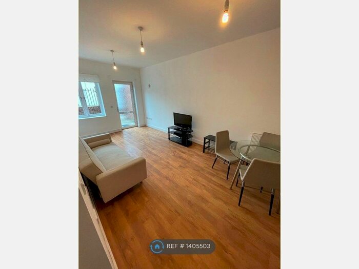 1 Bedroom Flat To Rent In Monks Way, London, NW11