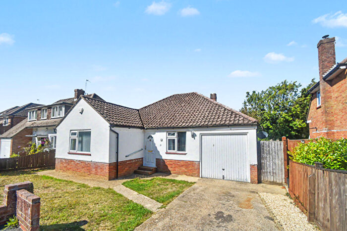 3 Bedroom Detached Bungalow To Rent In Esher Close, Basingstoke, RG22