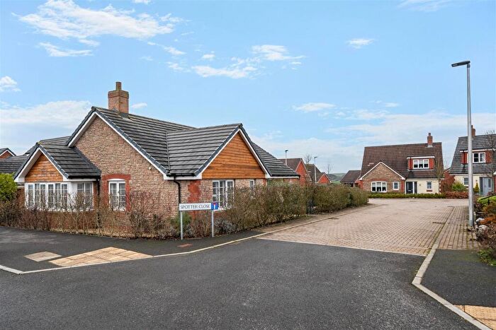 3 Bedroom Bungalow For Sale In South Molton, EX36