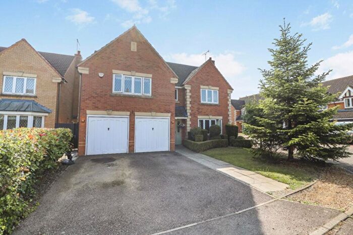 5 Bedroom Detached House For Sale In Trefoil Close, Rushden, NN10