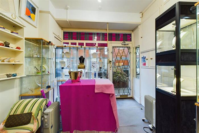 2 Bedroom House For Sale In Freehold Mixed Use Block | Clifton Village, BS8