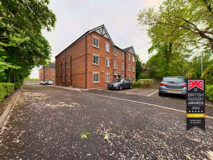 2 Bedroom Apartment To Rent In Stretford Road, Urmston, Trafford, M41