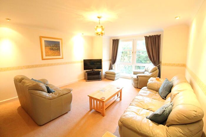 2 Bedroom Flat To Rent In Denhead, Cults, AB15