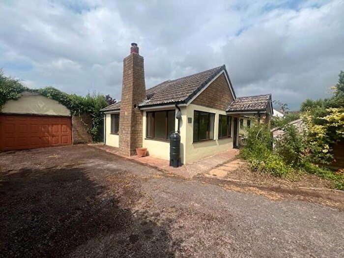 4 Bedroom Detached Bungalow To Rent In Plymtree, EX15