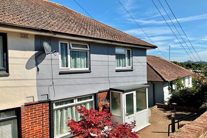 3 Bedroom Semi Detached House For Sale In Markland Road, Dover, CT17